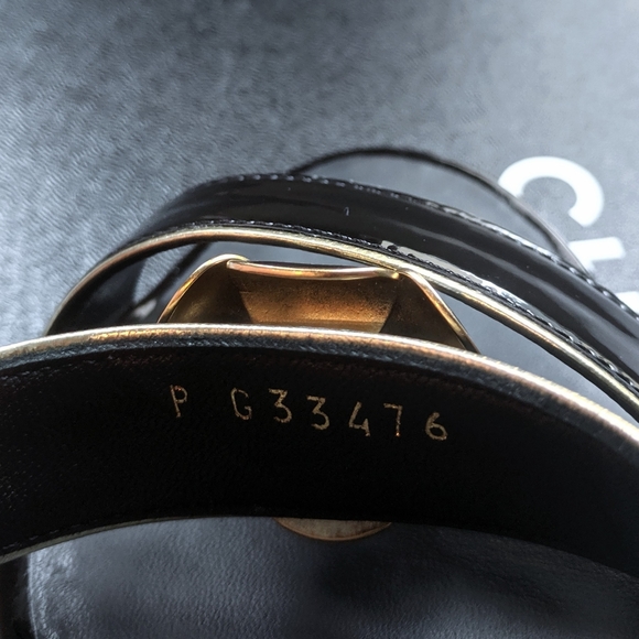 Reserved❤️NIB!🎁🌺CHANEL CC Camellia Pearl Sandals - Picture 5 of 8